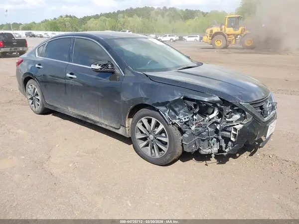 1N4AL3AP2JC246482 2018 NISSAN ALTIMA - Image 1