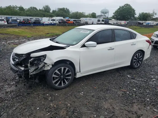 1N4AL3AP2JC246952 2018 NISSAN ALTIMA - Image 1