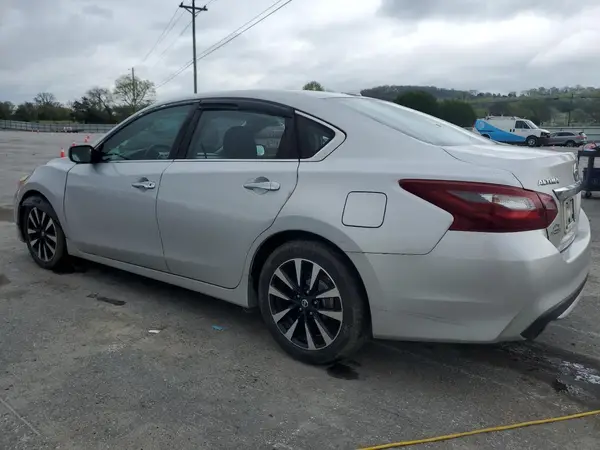 1N4AL3AP2JC247387 2018 NISSAN ALTIMA - Image 2