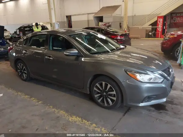1N4AL3AP2JC248037 2018 NISSAN ALTIMA - Image 1