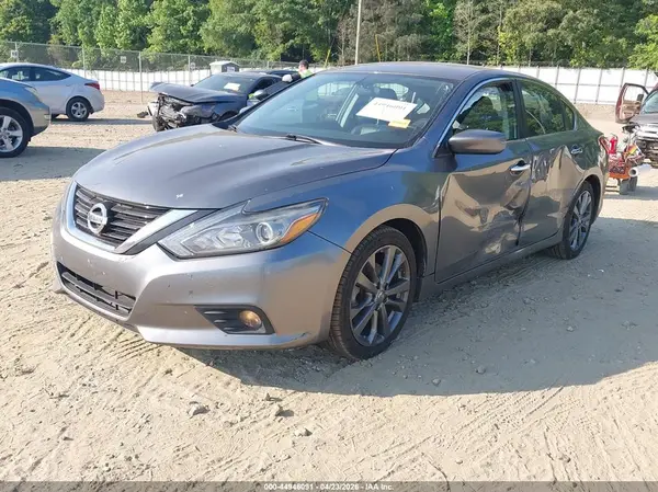 1N4AL3AP2JC248393 2018 NISSAN ALTIMA - Image 2