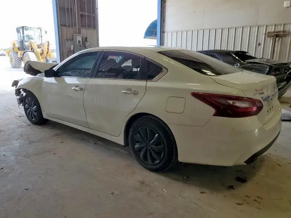 1N4AL3AP2JC249074 2018 NISSAN ALTIMA - Image 2