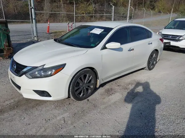 1N4AL3AP2JC249205 2018 NISSAN ALTIMA - Image 2