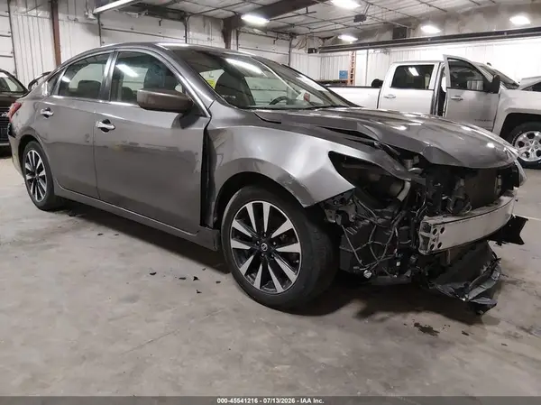 1N4AL3AP2JC251911 2018 NISSAN ALTIMA - Image 1