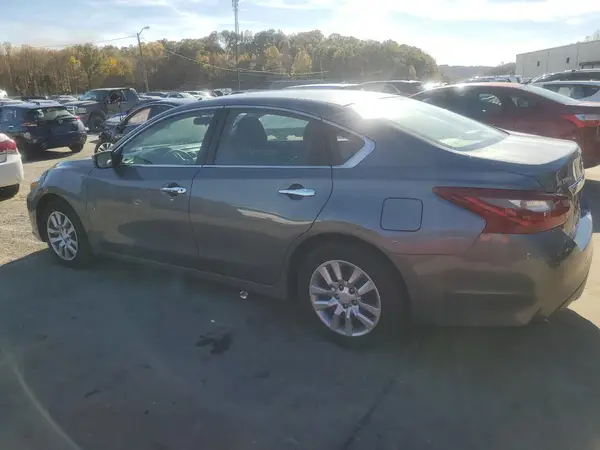 1N4AL3AP2JC252153 2018 NISSAN ALTIMA - Image 2