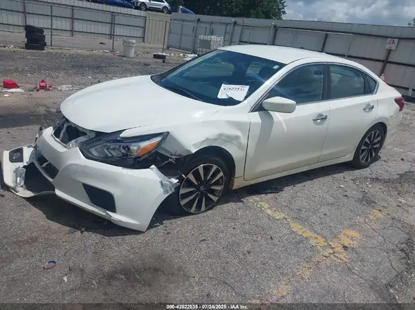 1N4AL3AP2JC252413 2018 NISSAN ALTIMA - Image 2