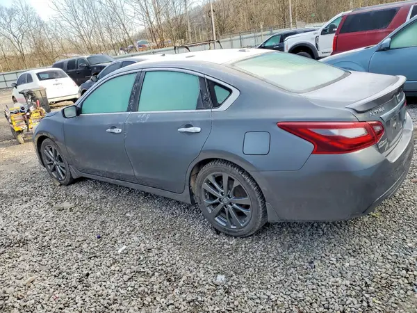 1N4AL3AP2JC255988 2018 NISSAN ALTIMA - Image 2