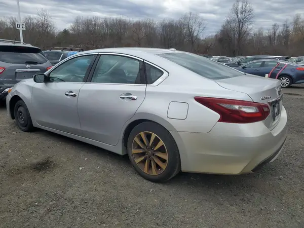 1N4AL3AP2JC256428 2018 NISSAN ALTIMA - Image 2