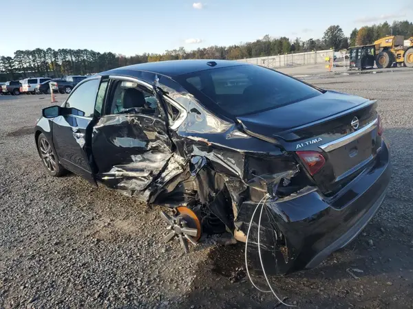 1N4AL3AP2JC257871 2018 NISSAN ALTIMA - Image 2