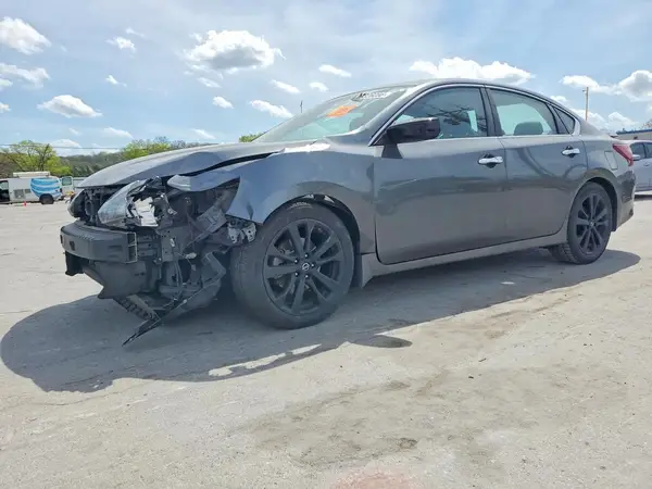 1N4AL3AP2JC260365 2018 NISSAN ALTIMA - Image 1