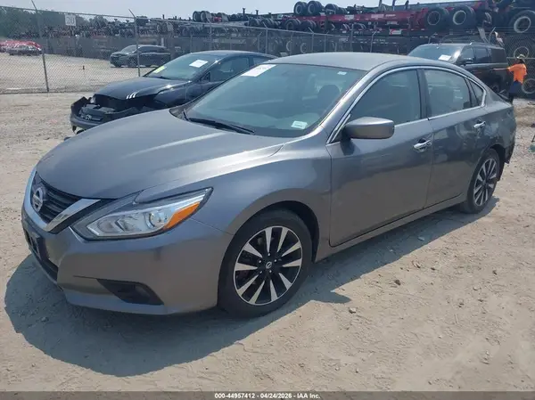 1N4AL3AP2JC261371 2018 NISSAN ALTIMA - Image 2