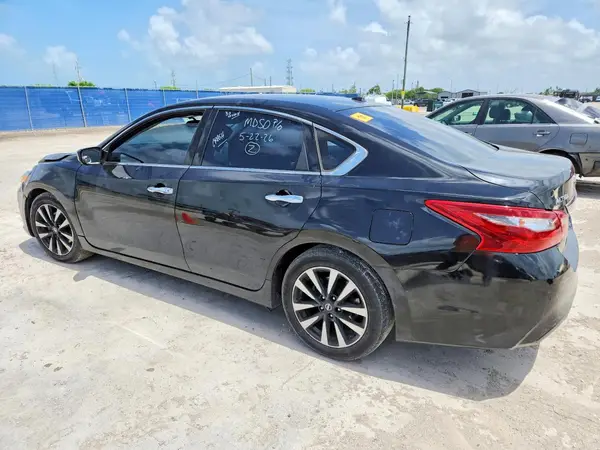 1N4AL3AP2JC261564 2018 NISSAN ALTIMA - Image 2