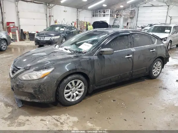 1N4AL3AP2JC261726 2018 NISSAN ALTIMA - Image 2