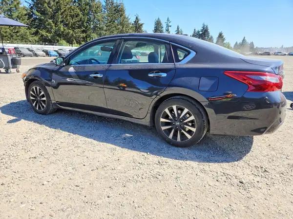 1N4AL3AP2JC263976 2018 NISSAN ALTIMA - Image 2