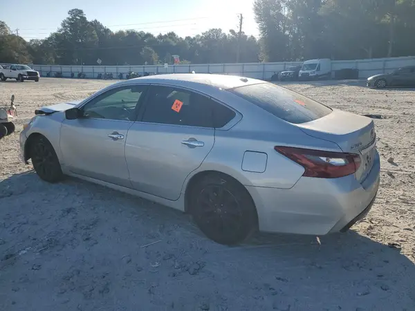 1N4AL3AP2JC267963 2018 NISSAN ALTIMA - Image 2