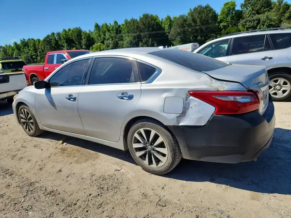 1N4AL3AP2JC269602 2018 NISSAN ALTIMA - Image 2