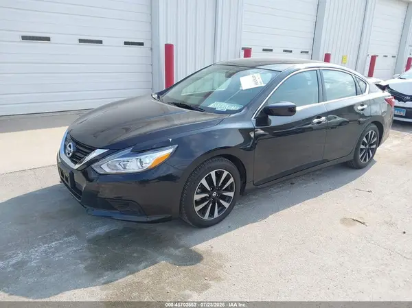 1N4AL3AP2JC270264 2018 NISSAN ALTIMA - Image 2