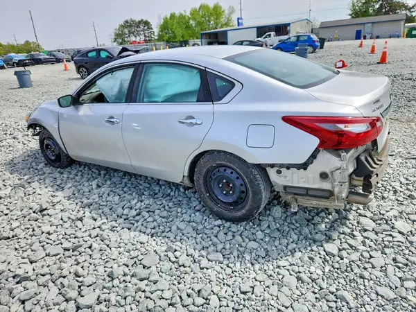 1N4AL3AP2JC271043 2018 NISSAN ALTIMA - Image 2