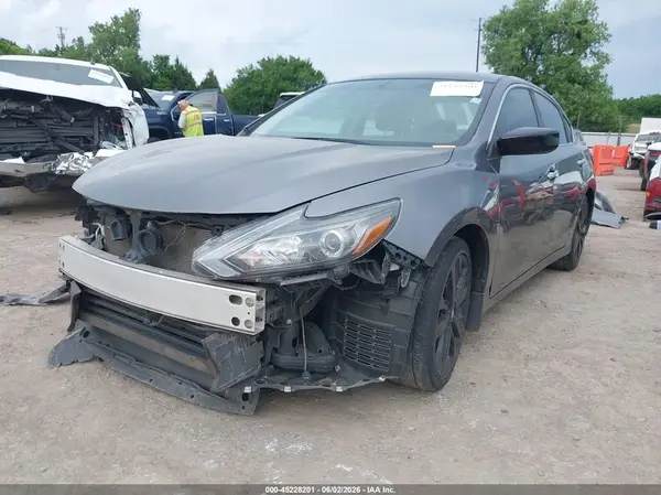 1N4AL3AP2JC272287 2018 NISSAN ALTIMA - Image 2