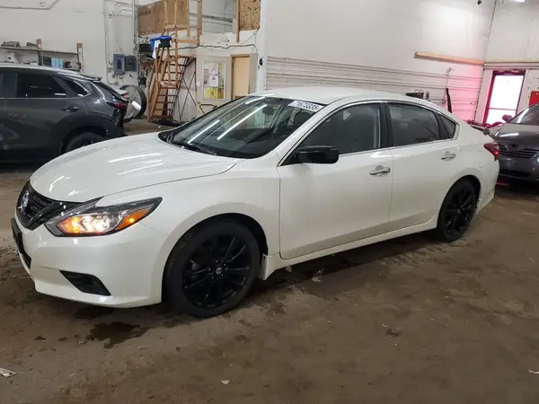 1N4AL3AP2JC272905 2018 NISSAN ALTIMA - Image 1