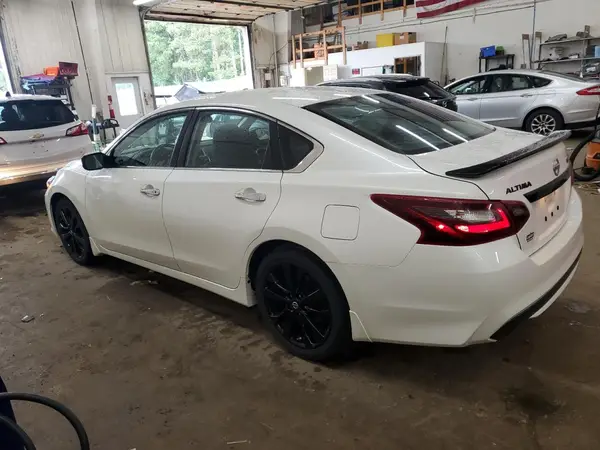 1N4AL3AP2JC272905 2018 NISSAN ALTIMA - Image 2