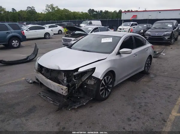 1N4AL3AP2JC275240 2018 NISSAN ALTIMA - Image 2