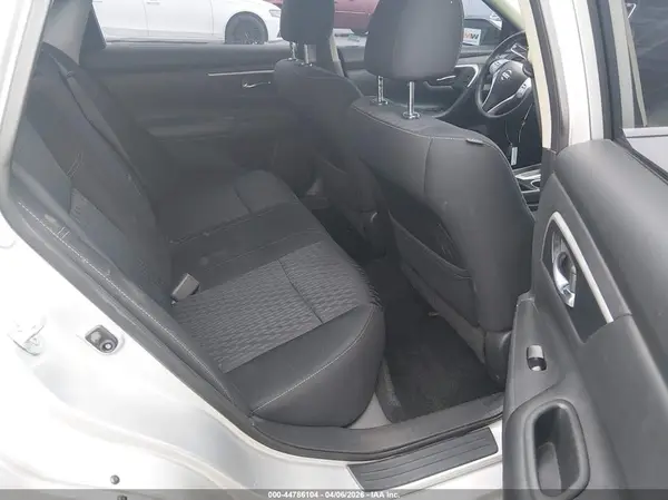 1N4AL3AP2JC275240 2018 NISSAN ALTIMA - Image 8