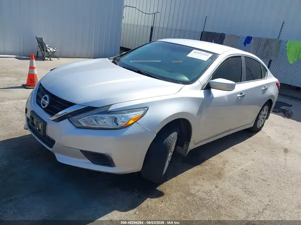 1N4AL3AP2JC276503 2018 NISSAN ALTIMA - Image 2