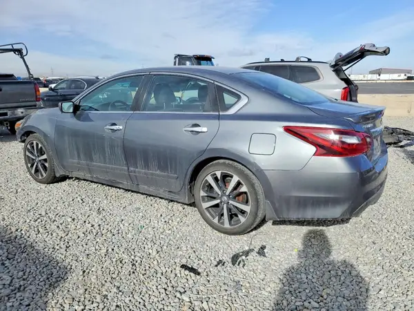 1N4AL3AP2JC278798 2018 NISSAN ALTIMA - Image 2
