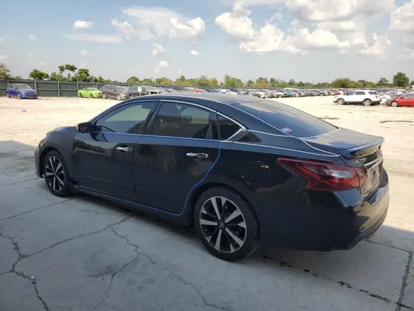 1N4AL3AP2JC278834 2018 NISSAN ALTIMA - Image 2