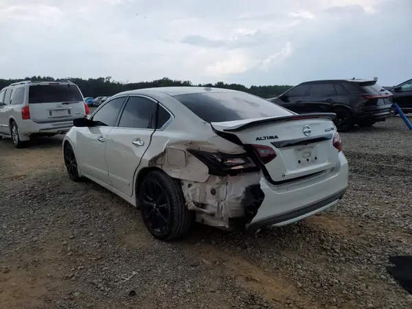1N4AL3AP2JC279949 2018 NISSAN ALTIMA - Image 2