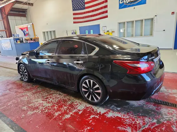 1N4AL3AP2JC282270 2018 NISSAN ALTIMA - Image 2
