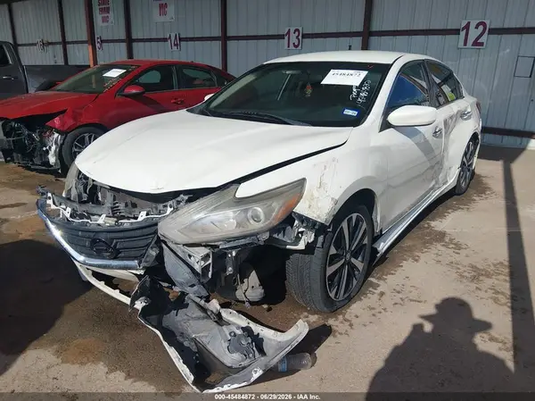 1N4AL3AP2JC283273 2018 NISSAN ALTIMA - Image 2