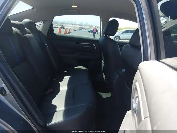 1N4AL3AP2JC284827 2018 NISSAN ALTIMA - Image 8