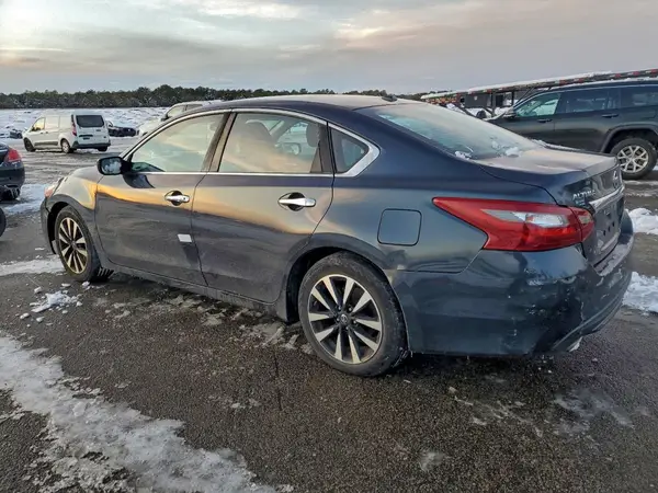1N4AL3AP2JC284956 2018 NISSAN ALTIMA - Image 2