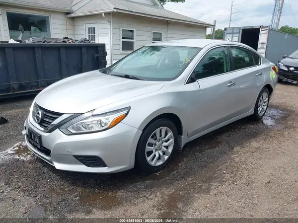 1N4AL3AP2JC285007 2018 NISSAN ALTIMA - Image 2