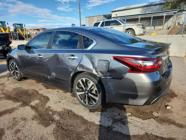 1N4AL3AP2JC286741 2018 NISSAN ALTIMA - Image 2