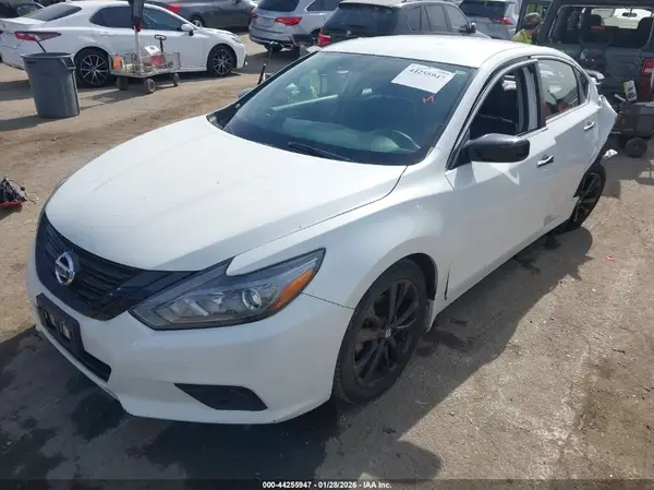 1N4AL3AP2JC286903 2018 NISSAN ALTIMA - Image 2