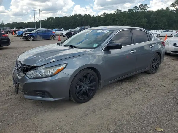 1N4AL3AP2JC288523 2018 NISSAN ALTIMA - Image 1
