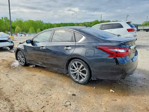 1N4AL3AP2JC290420 2018 NISSAN ALTIMA - Image 2