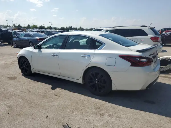 1N4AL3AP2JC290479 2018 NISSAN ALTIMA - Image 2