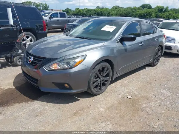 1N4AL3AP2JC291244 2018 NISSAN ALTIMA - Image 2