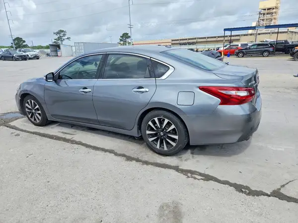 1N4AL3AP2JC293589 2018 NISSAN ALTIMA - Image 2