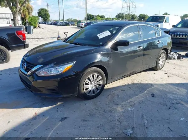 1N4AL3AP2JC294886 2018 NISSAN ALTIMA - Image 2