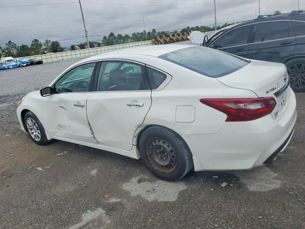 1N4AL3AP2JC472635 2018 NISSAN ALTIMA - Image 2