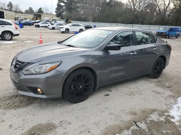 1N4AL3AP2JC473879 2018 NISSAN ALTIMA - Image 1