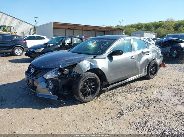 1N4AL3AP2JC474403 2018 NISSAN ALTIMA - Image 2