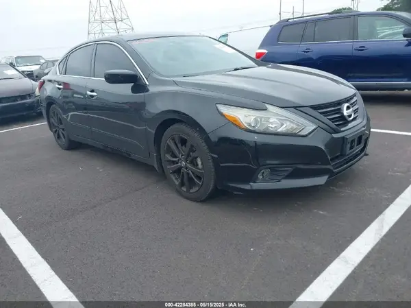 1N4AL3AP2JC475339 2018 NISSAN ALTIMA - Image 1