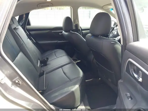 1N4AL3AP2JC475583 2018 NISSAN ALTIMA - Image 8