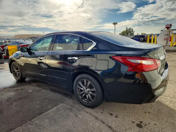 1N4AL3AP2JC476667 2018 NISSAN ALTIMA - Image 2